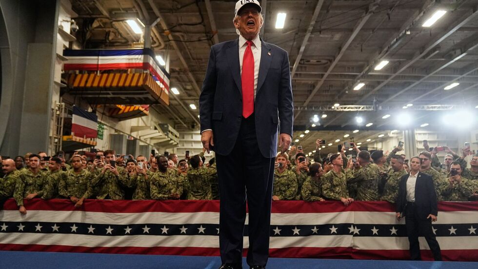 Trump besucht US-Truppen.