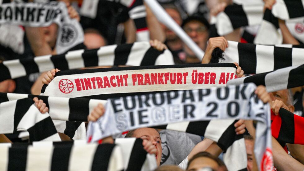 Frankfurter Fans sollen in Neapel nicht ins Stadion kommen.