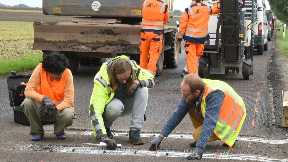 Das Messsystem wird auf einer Straße im Süden von Leipzig im Verkehr getestet.