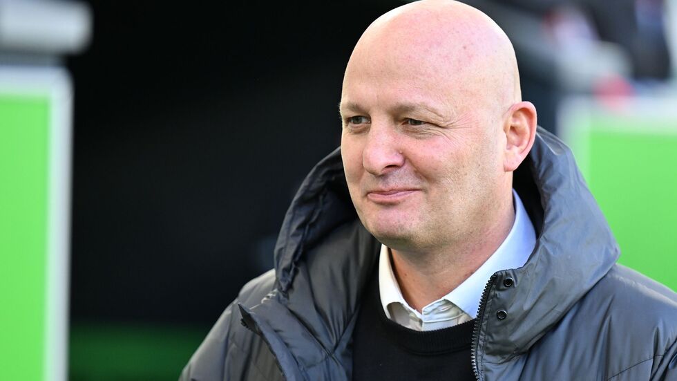 In der Kritik: Wolfsburgs Sport-Geschäftsführer Peter Christiansen. (Archivbild) In der Kritik: Wolfsburgs Sport-Geschäftsführer Peter Christiansen. (Archivbild)