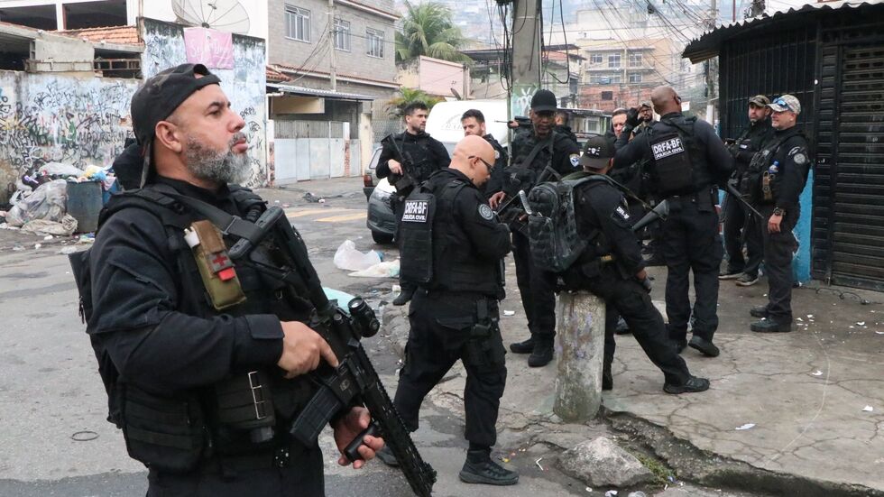 Bei den robusten Einsätzen der brasilianischen Polizei in den Elendsvierteln des Landes kommen immer wieder zahlreiche Menschen ums Leben.  Bei den robusten Einsätzen der brasilianischen Polizei in den Elendsvierteln des Landes kommen immer wieder zahlreiche Menschen ums Leben.