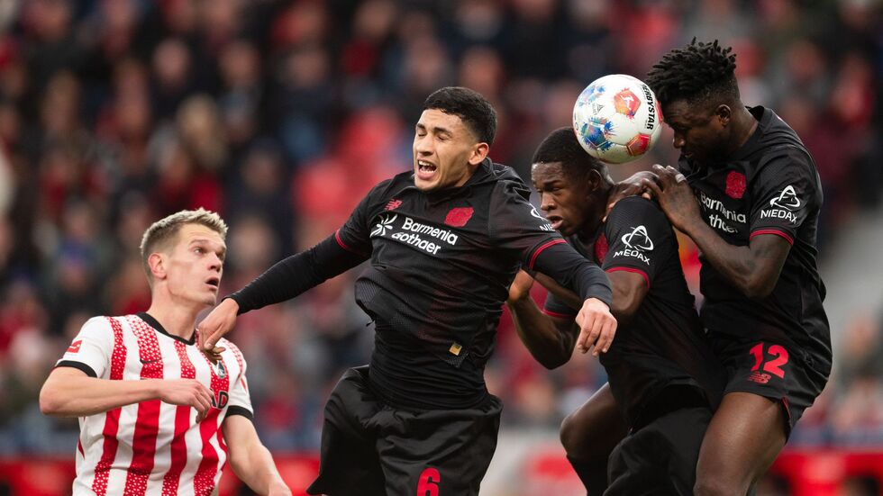 Leverkusen bleibt in der Bundesliga unter Trainer Kasper Hjulmand ungeschlagen. Leverkusen bleibt in der Bundesliga unter Trainer Kasper Hjulmand ungeschlagen.