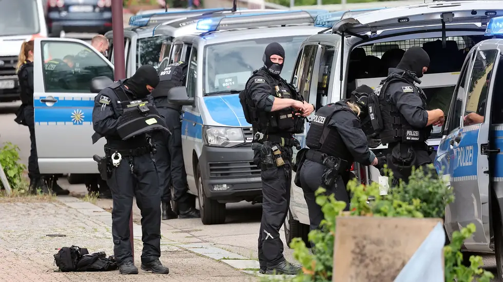 Für den Einsatz wurde die Hofer Straße komplett gesperrt. 
