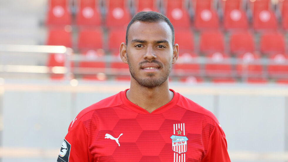 Steffen Nkansah Steffen Nkansah