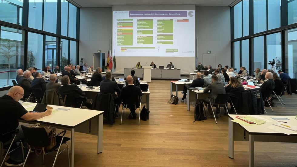 Der Stadtrat hat angestimmt - und klar für die Stiftung votiert.  Der Stadtrat hat angestimmt - und klar für die Stiftung votiert.