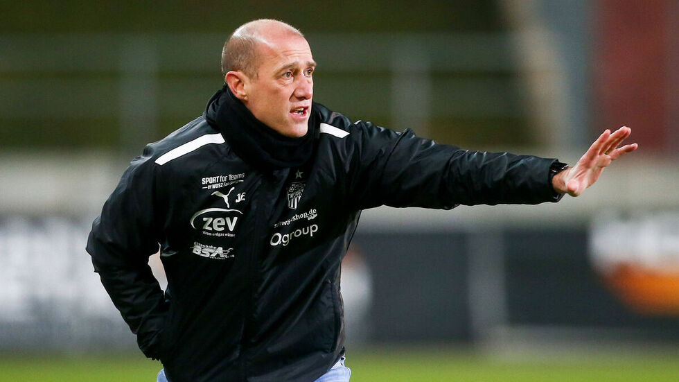 Welchen Plan hat Joe Enochs gegen Kaiserslautern?