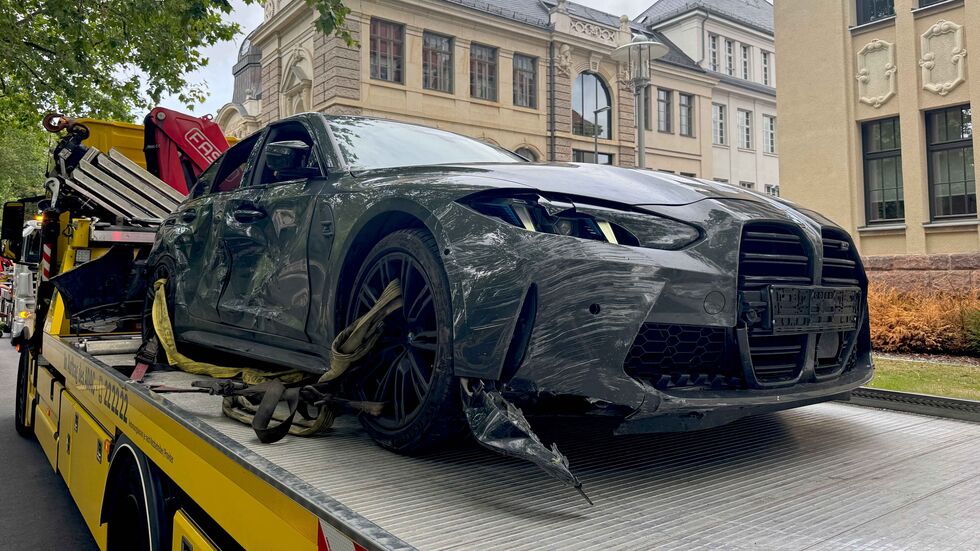 Fluchtfahrzeug der Tatverdächtigen