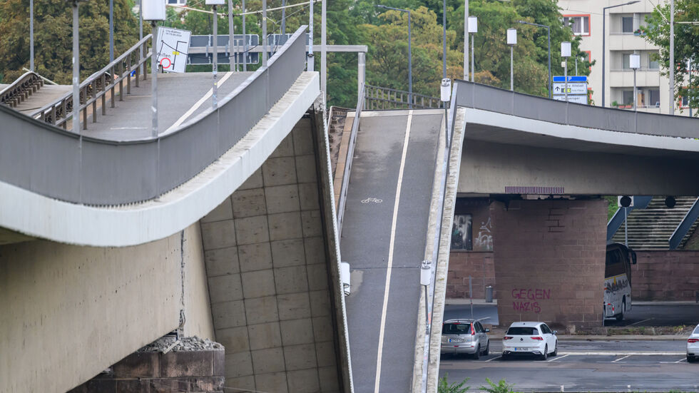 So lag die Carolabrücke am 11. September letztes Jahr morgens im Fluss So lag die Carolabrücke am 11. September letztes Jahr morgens im Fluss