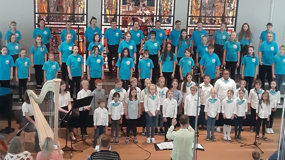 Der Schwanenschloß-Chor beim Sommerkonzert 2022 Der Schwanenschloß-Chor beim Sommerkonzert 2022