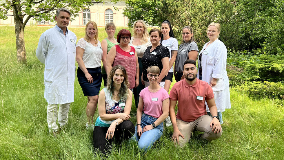 Chefarzt Dr. med. Maximilian Freiherr von Feilitzsch und sein Team von der Adipositas-Tagesklinik Chefarzt Dr. med. Maximilian Freiherr von Feilitzsch und sein Team von der Adipositas-Tagesklinik