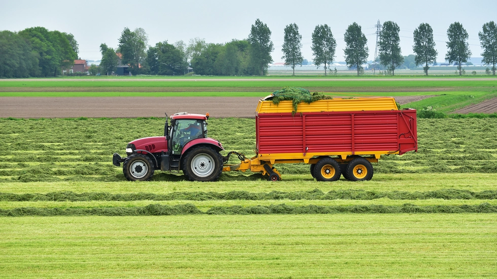 Statt Mensch und Trecker könnten künftig Roboter die Arbeit auf dem Feld machen