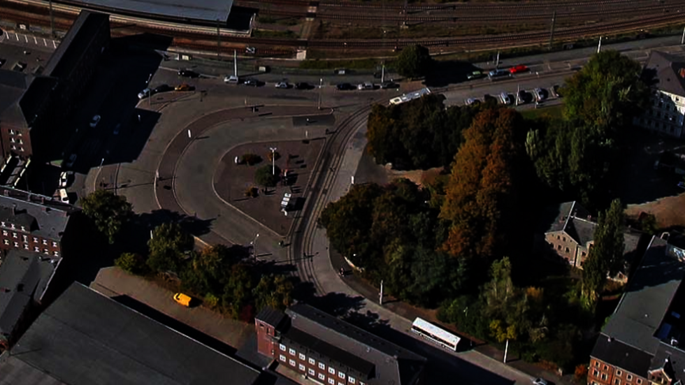 z.B. müssen einige Bäume am linken unteren Bildrand gefällt werden. z.B. müssen einige Bäume am linken unteren Bildrand gefällt werden.