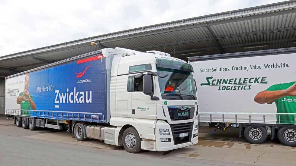 Zwei LKW von Schnellecke Zwei LKW von Schnellecke