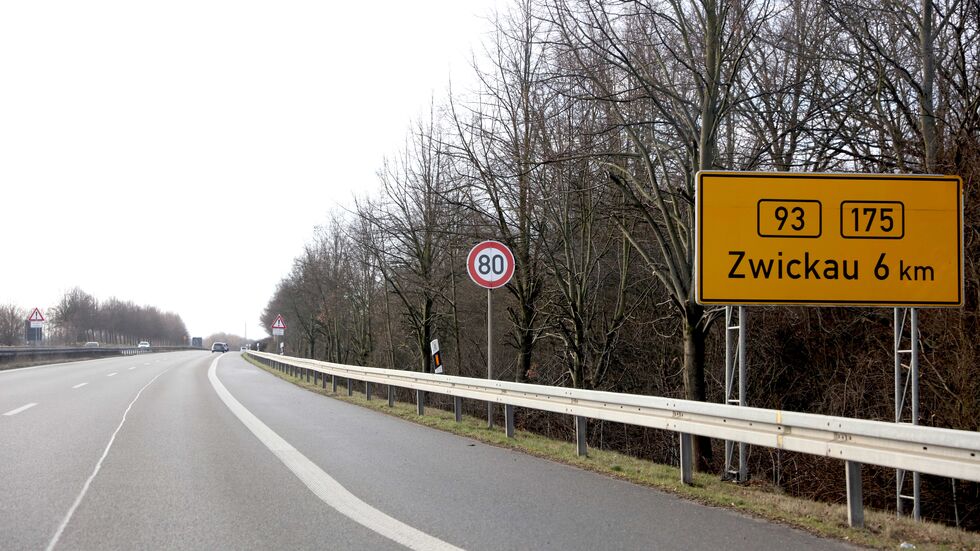 Die Geschwindigkeitsbegrenzung auf Tempo 80 soll bis zum Ende des Frost- bzw Tauwechsels gelten. Die Geschwindigkeitsbegrenzung auf Tempo 80 soll bis zum Ende des Frost- bzw Tauwechsels gelten.