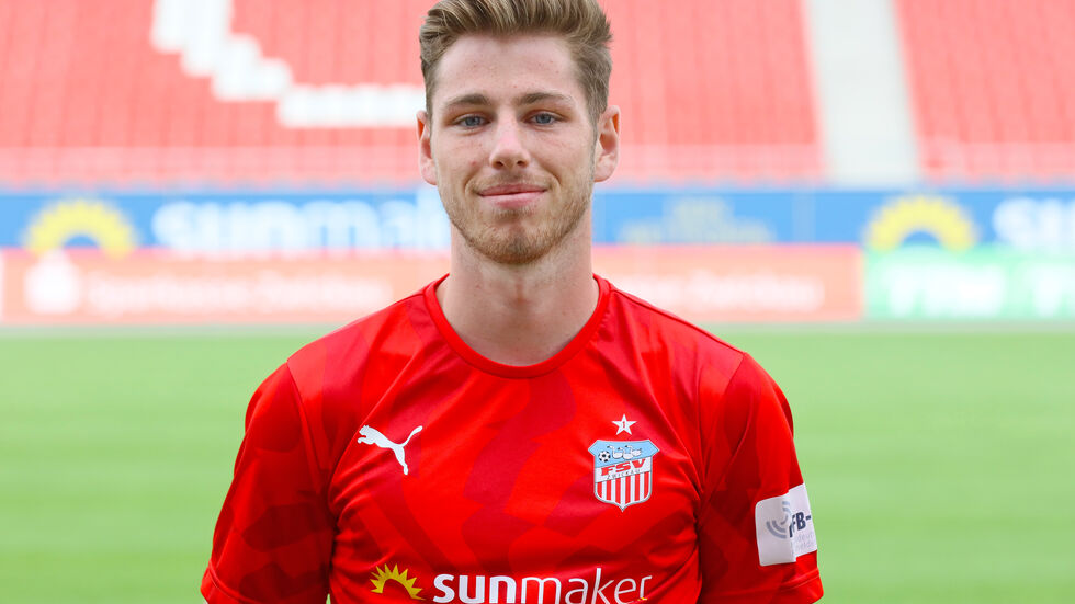Mittelfeldspieler Leon Jensen