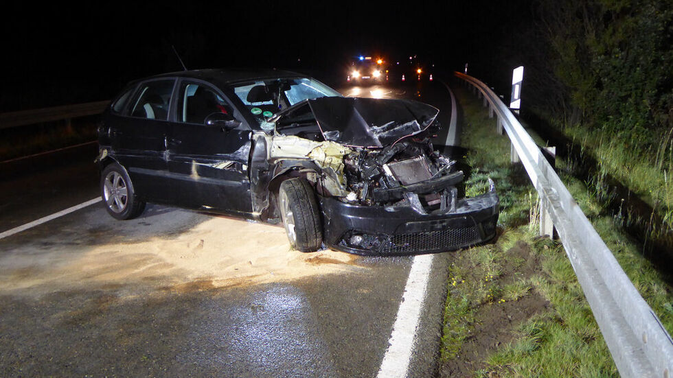 Aus diesem Seat konnten drei Insassen unverletzt aussteigen. Aus diesem Seat konnten drei Insassen unverletzt aussteigen.