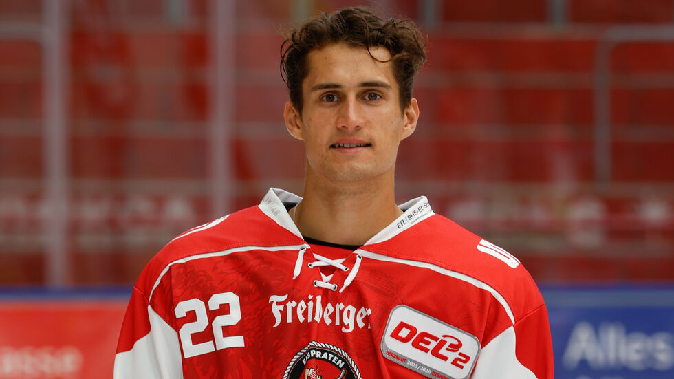 Tim Lutz hat sich im Testspiel gegen Weißwasser verletzt.