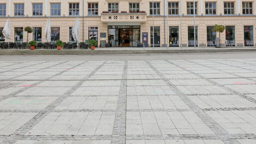 Beim "United Colours Streetsoccer-Cup" auf dem Zwickauer Hauptmarkt prügelten sich am Wochenende die Spieler. © Ralph Köhler/propicture Beim "United Colours Streetsoccer-Cup" auf dem Zwickauer Hauptmarkt prügelten sich am Wochenende die Spieler. © Ralph Köhler/propicture