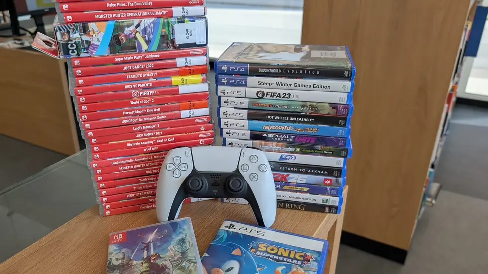 Zum Start sind 40 Spiele für Switch und PlayStation im Repertoire.