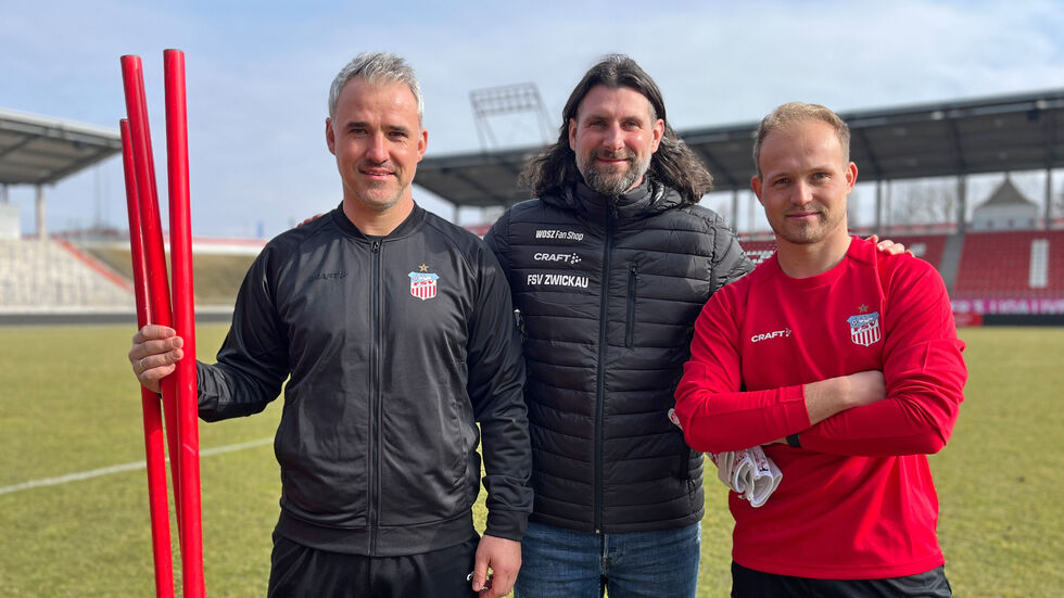 Daniel Rupf (v.l.), Robin Lenk und Tom Hornuff in der GGZ Arena. 