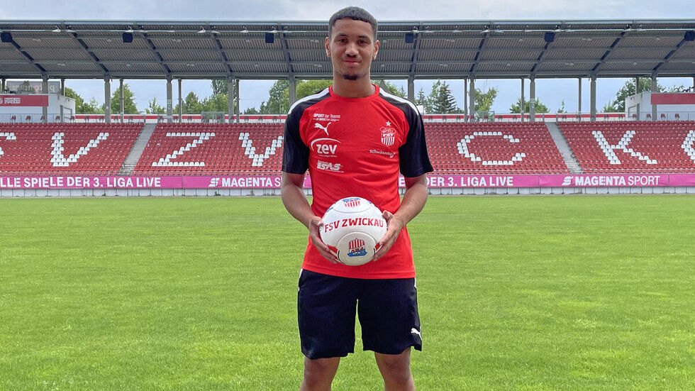 Noah Shawn Agbaje freut sich auf die Atmosphäre in der GGZ Arena. Noah Shawn Agbaje freut sich auf die Atmosphäre in der GGZ Arena.