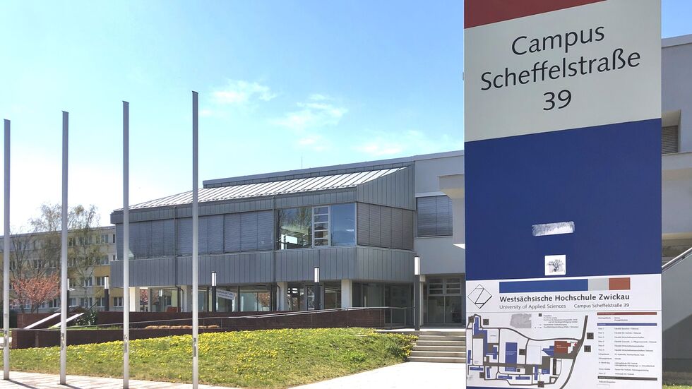 Eingang zum Campus Scheffelberg