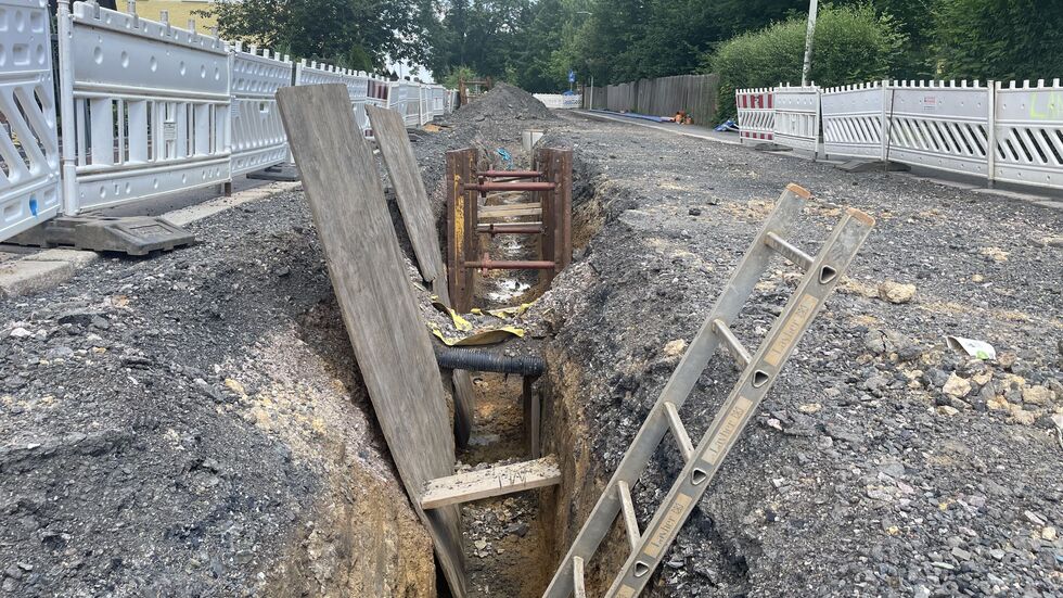 Emil-Rosenow-Straße zwischen Freiheitsstraße und Hermannstraße Emil-Rosenow-Straße zwischen Freiheitsstraße und Hermannstraße