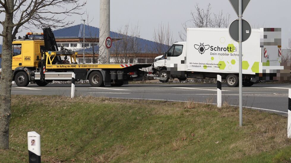 Hier wird "mobiler Schrott" abgeschleppt.