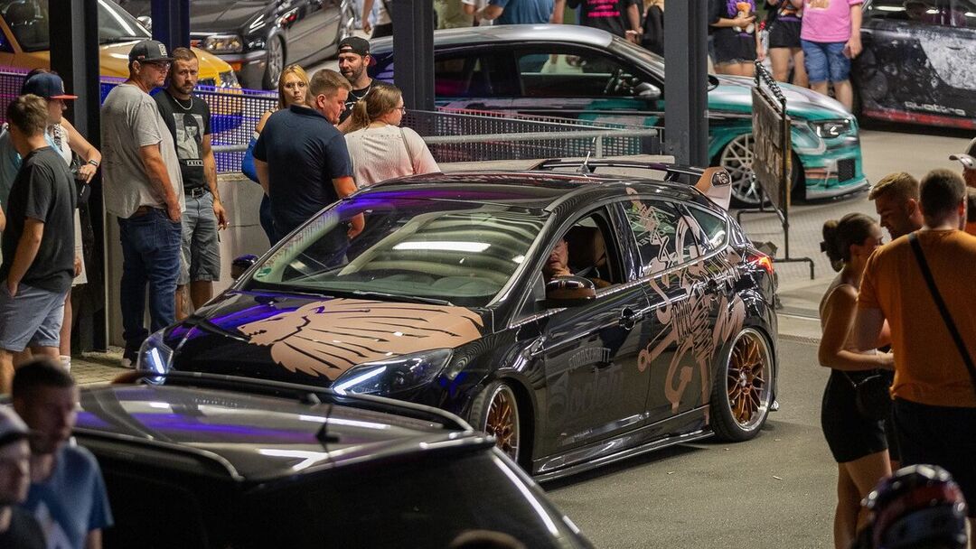 Tausende TuningEnthusiasten pilgern nach Schöneck Radio Zwickau