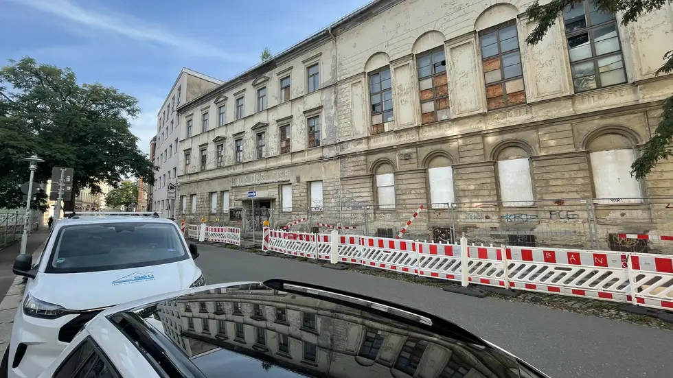 Seit über 30 Jahren steht das frühere Kulturhaus leer. Seit über 30 Jahren steht das frühere Kulturhaus leer.