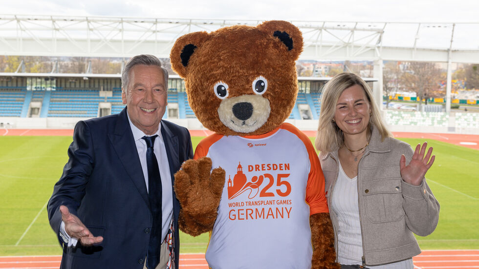 Roland Kaiser (Botschafter) und Tamara Schwab (Teilnehmerin, Vize-Miss Germany 2024, Autorin) im Heinz-Steyer-Stadion