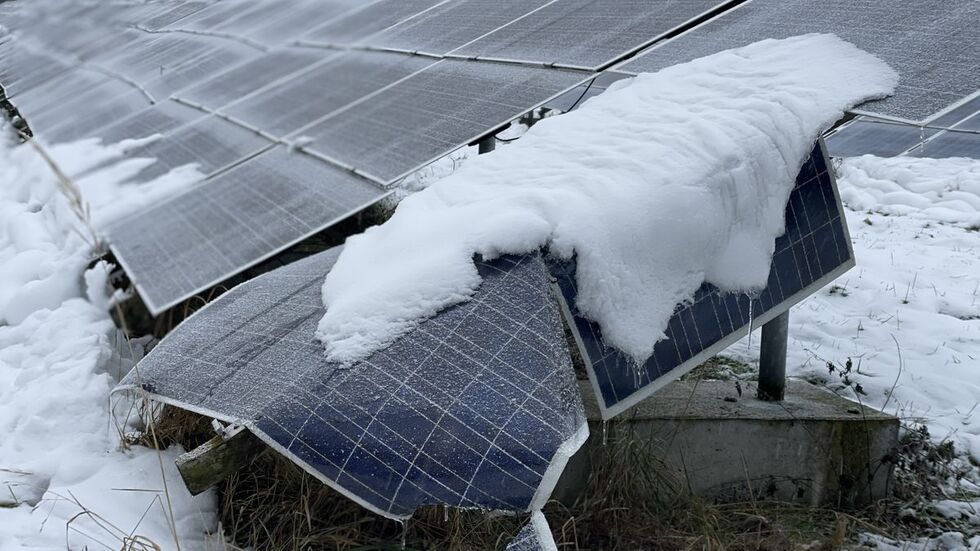 Diese Solarpanele wurde offenbar von den Diebe beschädigt.