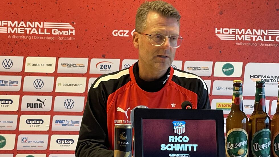 Rico Schmitt bei der Pressekonferenz