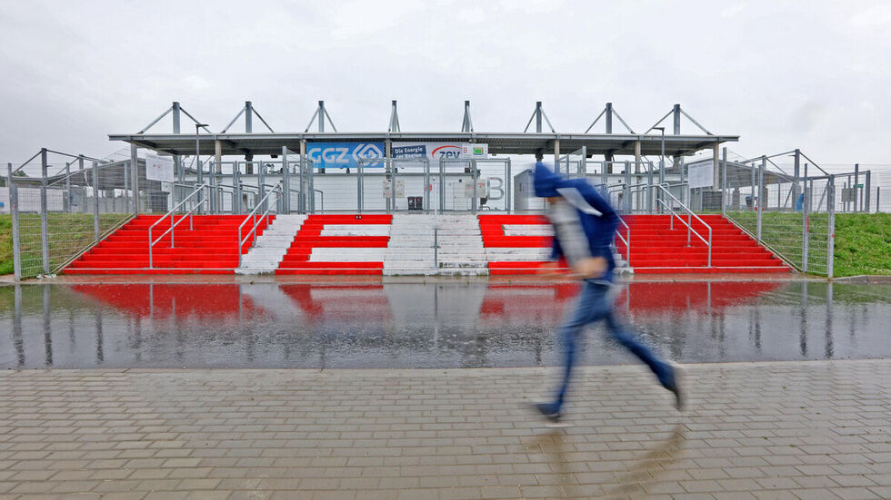 Beim Heimspiel gegen Uerdingen bleiben die Tribünen in der GGZ-Arena leer. © Ralph Köhler/ propicture Beim Heimspiel gegen Uerdingen bleiben die Tribünen in der GGZ-Arena leer. © Ralph Köhler/ propicture
