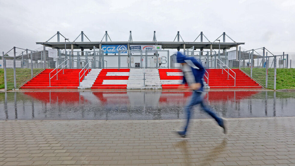 Die Stadt lässt den FSV nicht im Regen stehen. © Ralph Köhler/propicture Die Stadt lässt den FSV nicht im Regen stehen. © Ralph Köhler/propicture