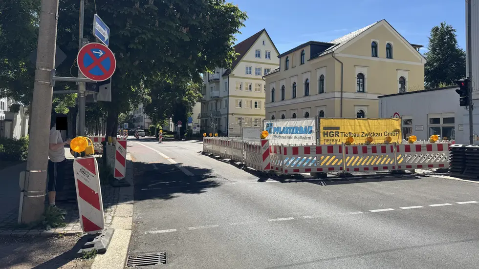 Noch ist der Ring in Richtung Schumannstraße befahrbar. Ab Montag nicht mehr. Noch ist der Ring in Richtung Schumannstraße befahrbar. Ab Montag nicht mehr.