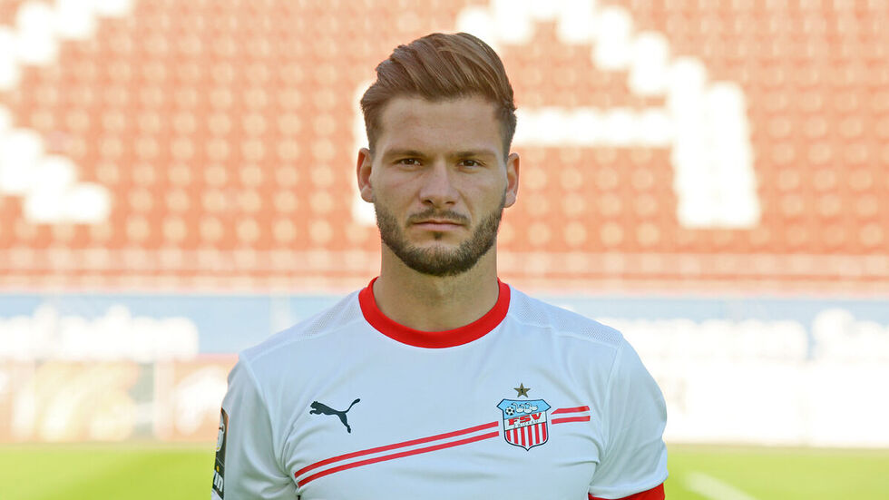 Marco Schikoras Vertrag wurde per Option verlängert.  