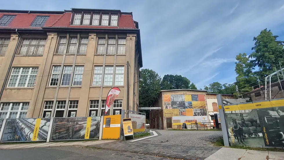 Das Museum und die alte Wirkungsstätte von David Friedrich Oehler von außen. Das Museum und die alte Wirkungsstätte von David Friedrich Oehler von außen.