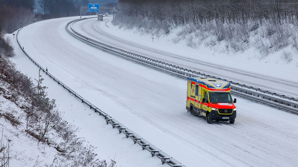 Der Rettungszweckverband Südwestsachsen hatte mehr Krankenwagen in Dienst gestellt. Der Rettungszweckverband Südwestsachsen hatte mehr Krankenwagen in Dienst gestellt.