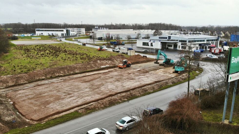 Eine Möbelmanufaktur aus dem Allgäu baut in Zwickau-Crossen ein kleines Hotel. Eine Möbelmanufaktur aus dem Allgäu baut in Zwickau-Crossen ein kleines Hotel.