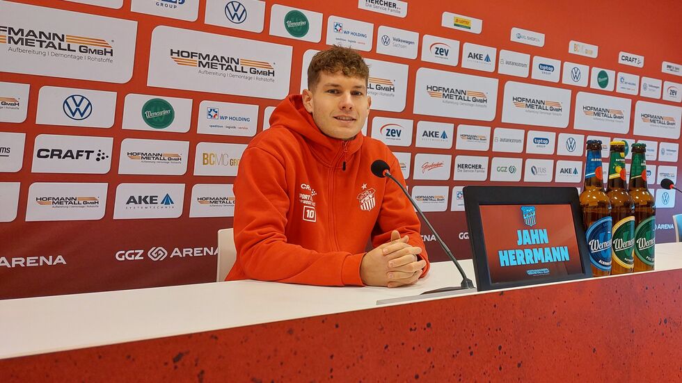 Jahn Herrmann hat bisher laut eigener Aussage erst in einem Spiel die Binde tragen dürfen - damals noch für Bayern München II.