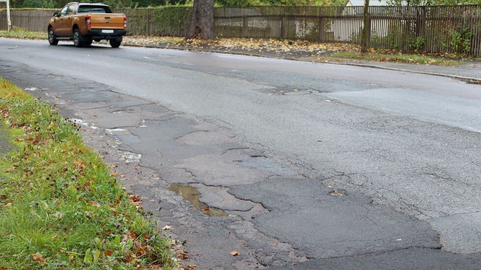 Die Bürgerschachtstraße erhält eine neue Asphaltdecke. 