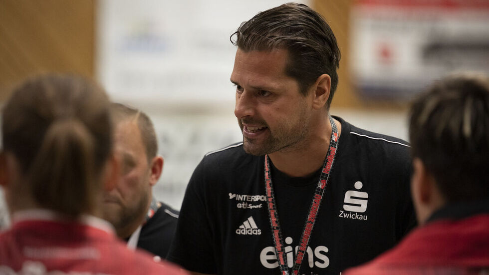 Zwickaus Trainer Norman Rentsch fordert eine gute Abwehrleistung seines Teams.