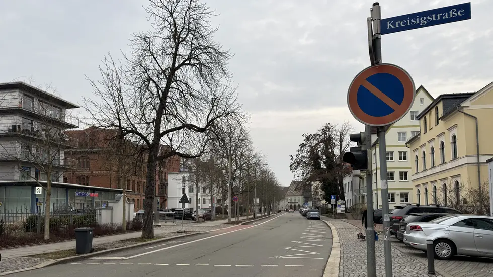 Die Sperrung erfolgt zwischen Kreisigstraße und Schumannstraße.