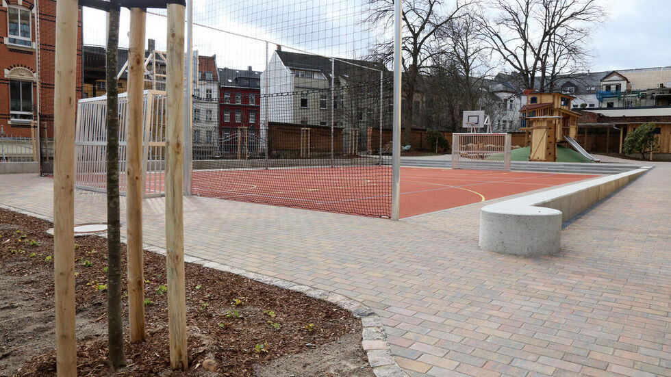 Die Sportfläche ist schon fertig. © Ralph Köhler/propicture